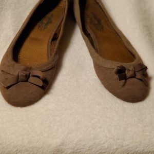 Shoe